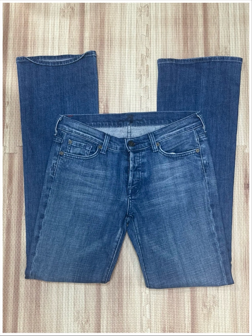 7 For All Mankind Boy Cut Jeans ~ Size 30 ~ Item #M23